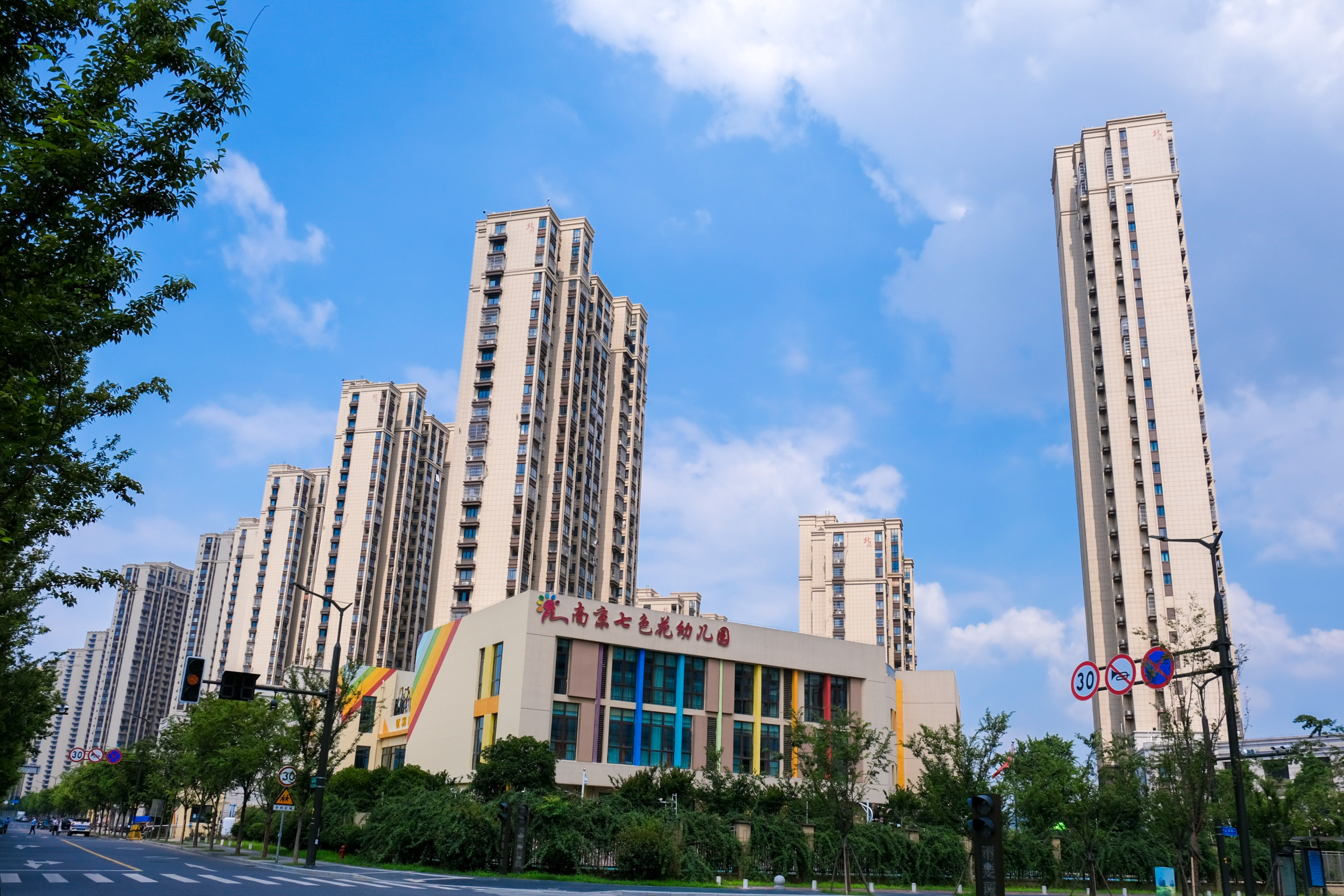 台风过境，，，，这一大波民生项目be like（图说包管房）